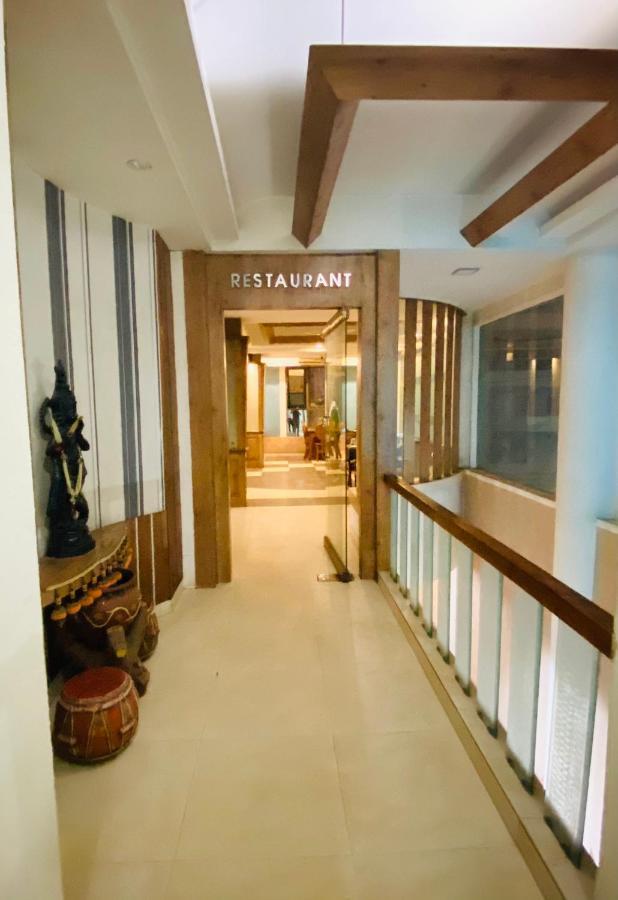 Hotel The Galaxy Jabalpur Dış mekan fotoğraf